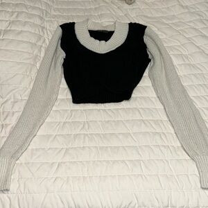 SHEIN cable sweater crop top size s